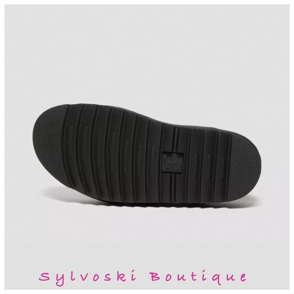 🔥 DR MARTENS AVRY HYDRO LEATHER STRAP SANDALS NWT - Picture 9 of 9